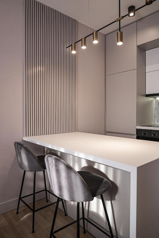 Zest Residence Kragujevac Buitenkant foto
