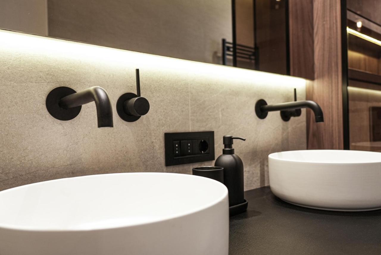 Zest Residence Kragujevac Buitenkant foto